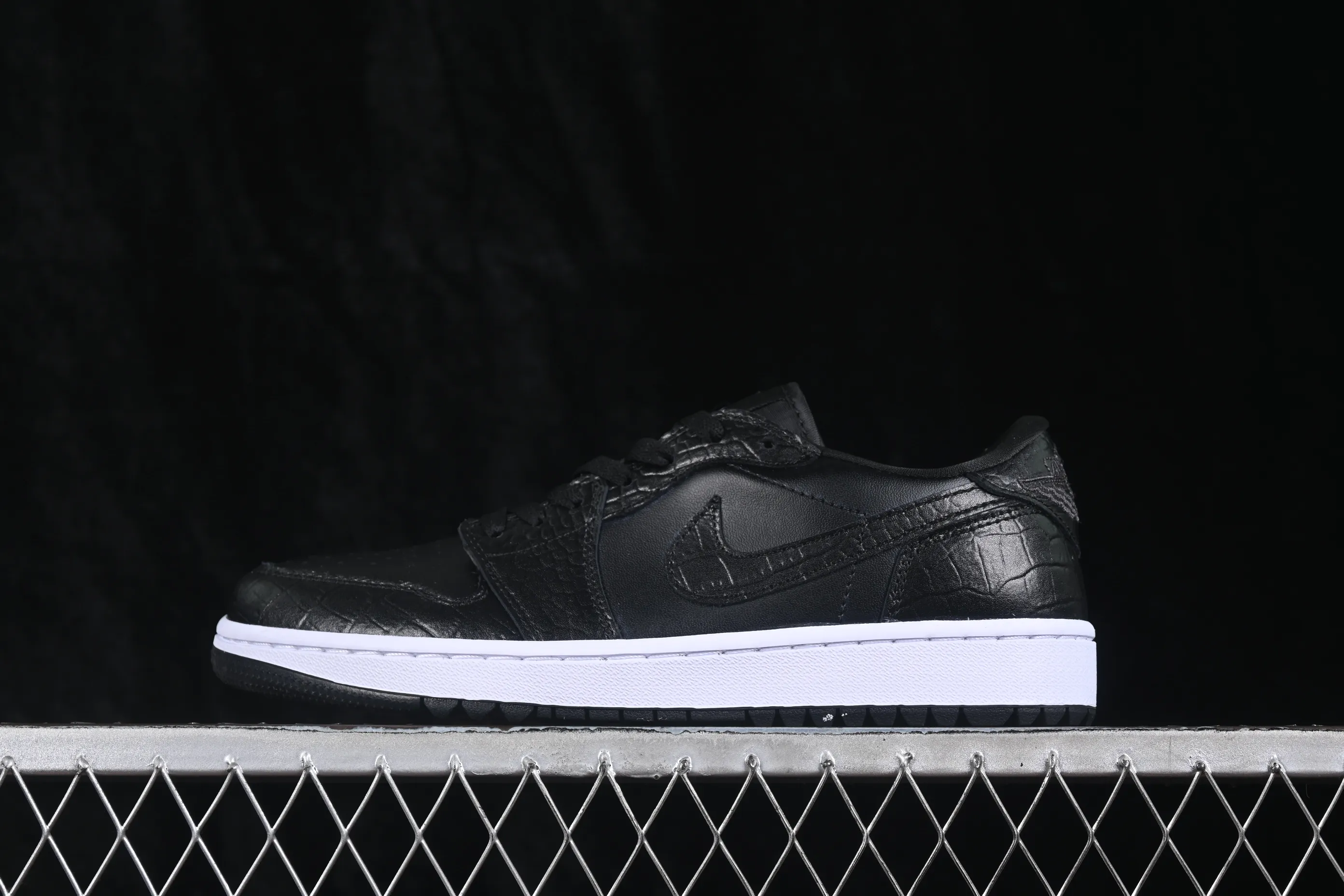 All categories Air Jordan Jordan series basketball shoes Air Jordan 1 Low Air Jordan 1 Low AJ1 Joe 1 crackle black low-top retro cultural basketball shoes DD9315-003